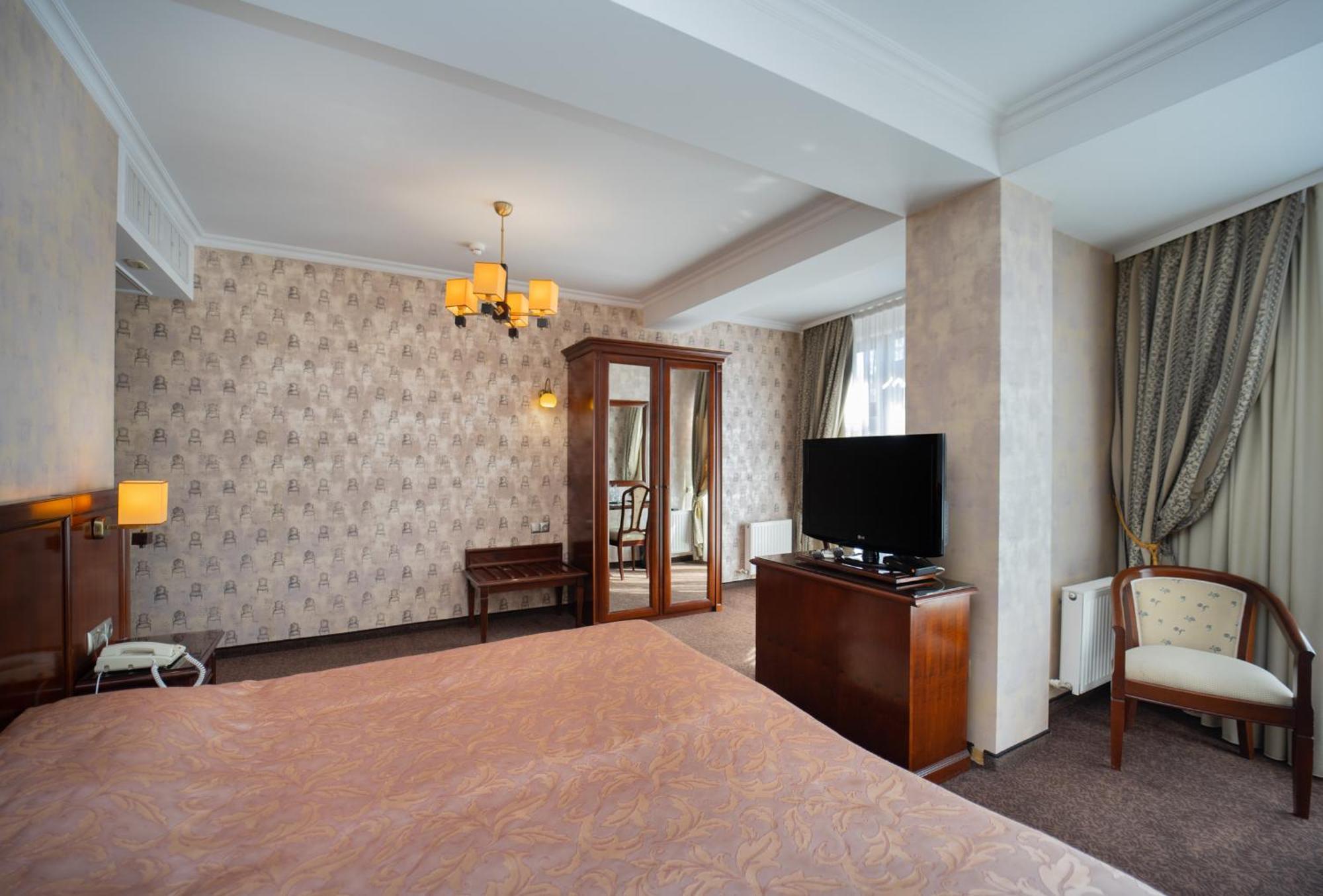 President Resort Hotel Chisinau Exterior photo