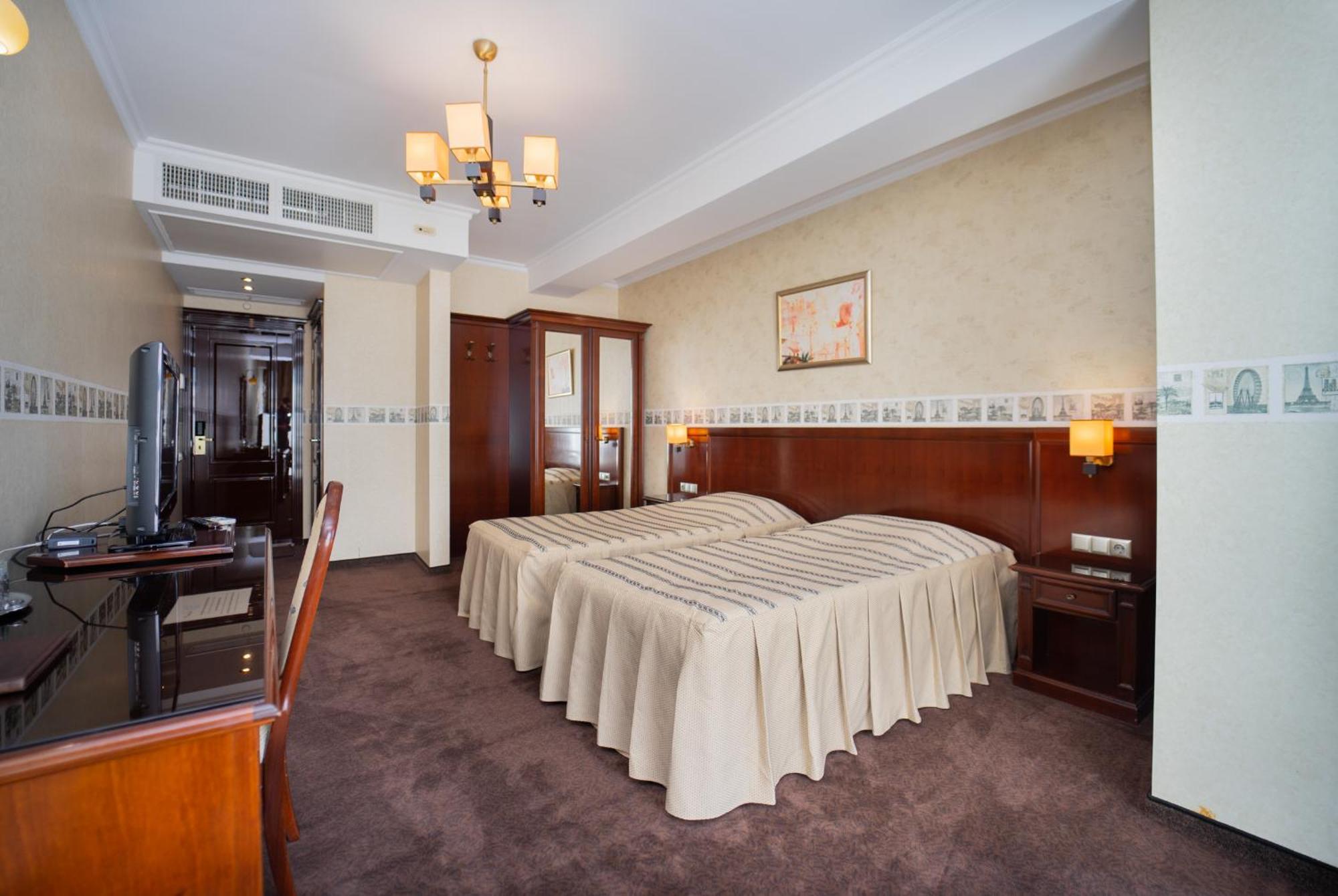 President Resort Hotel Chisinau Exterior photo