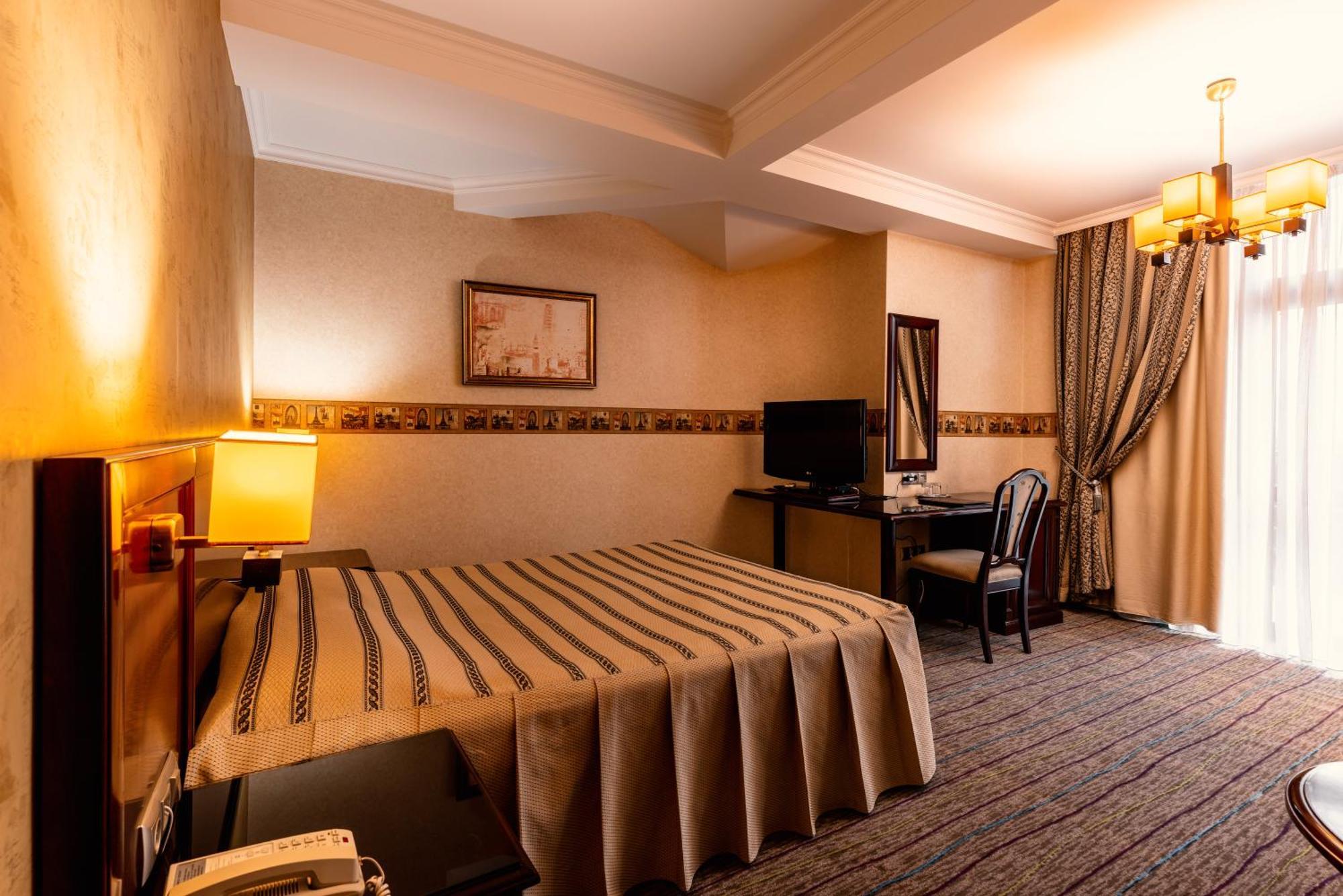 President Resort Hotel Chisinau Exterior photo